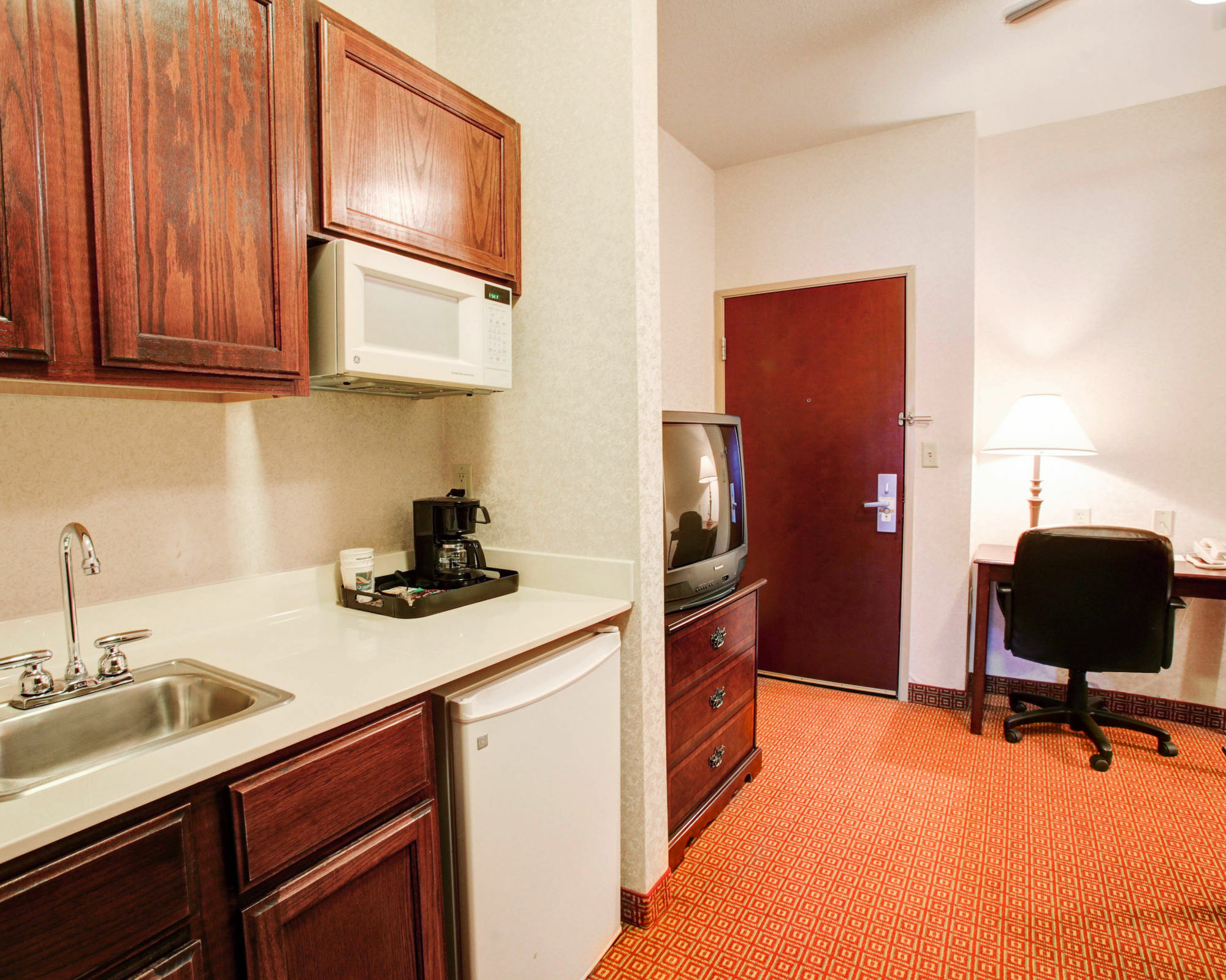 Quality Inn & Suites Near University Waco Exterior photo